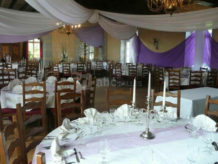 Salle du Château Rez de Chaussez