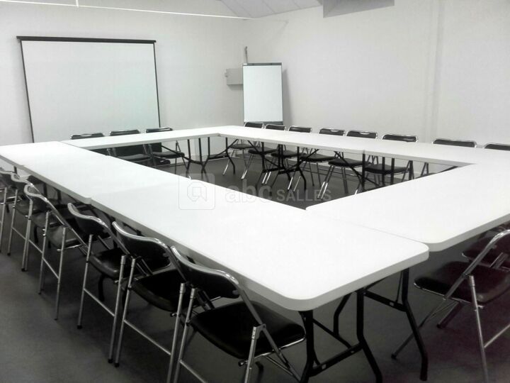Salle de réunion 6