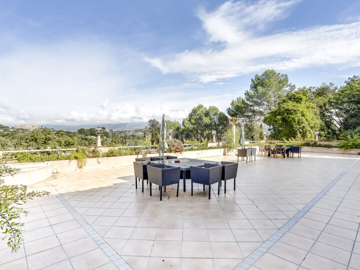 Terrasse supérieure