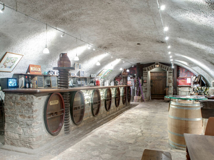 Petit Caveau