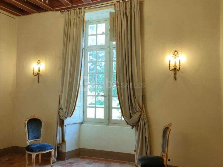 Le Salon Aragon