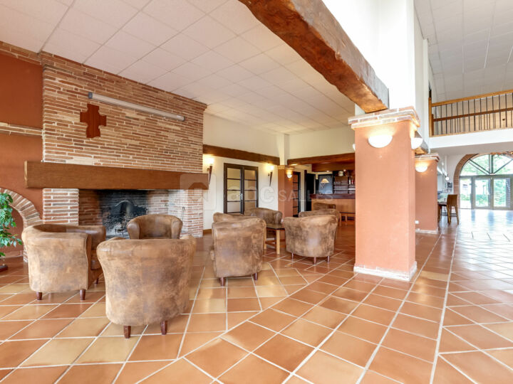 Le Club House