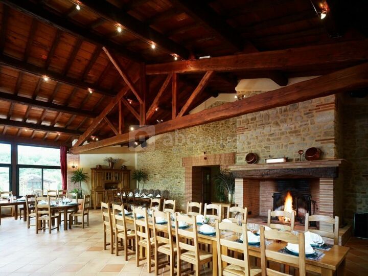 Salle Restaurant (Avec Cheminée)