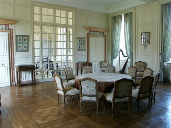 Salon Walsh