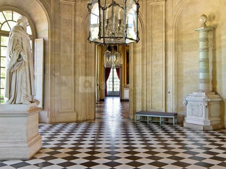 Vestibule