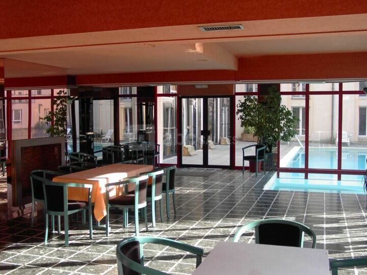 Salon Miroir (Avec Piscine Pénétrante)