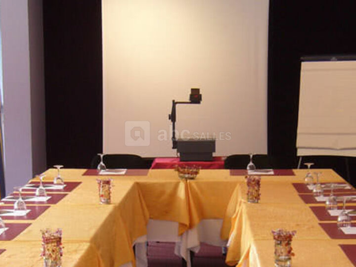 Salle Trattoria