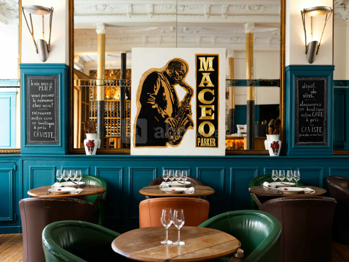 Salon Bar