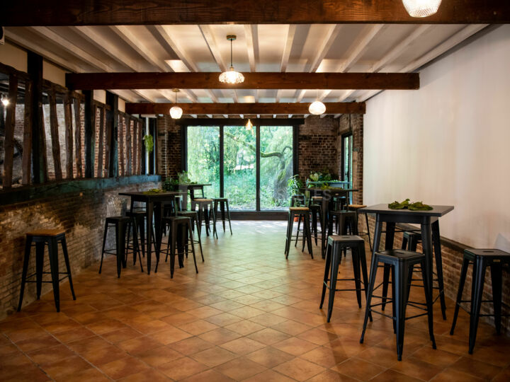 Salle LOUNGE Vue  Rivière