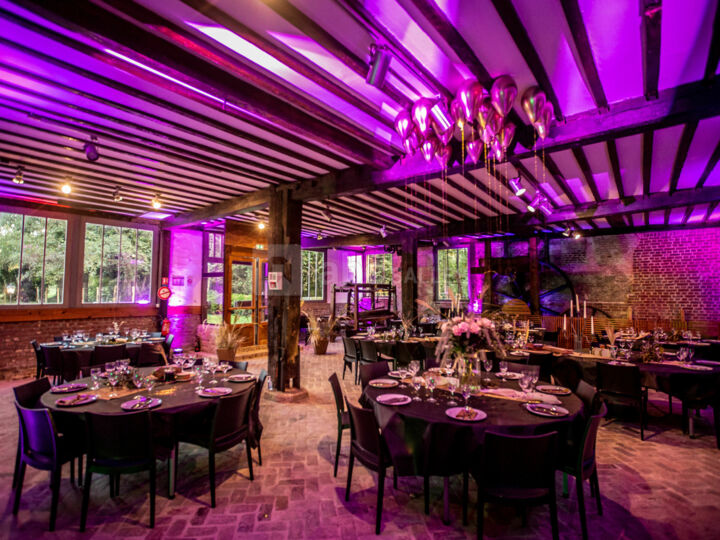 Salle de la Roue pour déjeuner, dîner ....