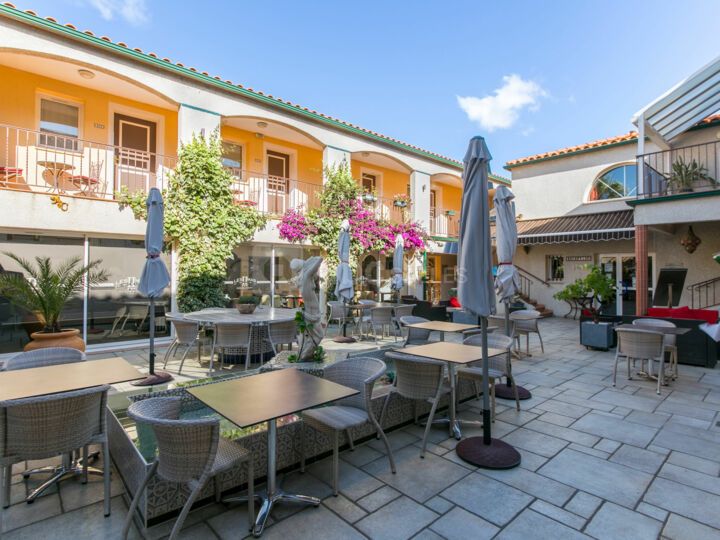 Hôtel Les 2 Mas