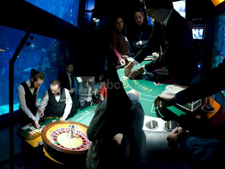 Salles des Aquariums (Eaux de Mer Tropicales)