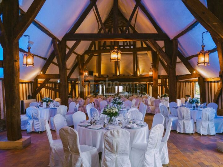 SALLE DES CENTS COUVERTS