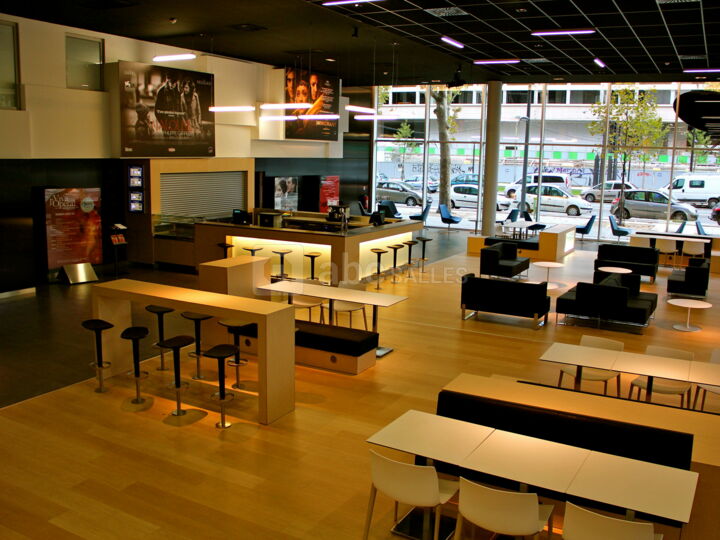 Cine Café