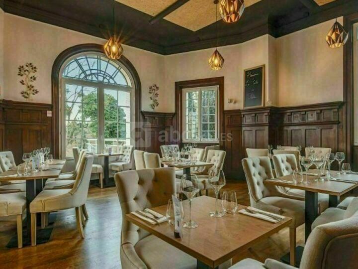 Bar-Restaurant