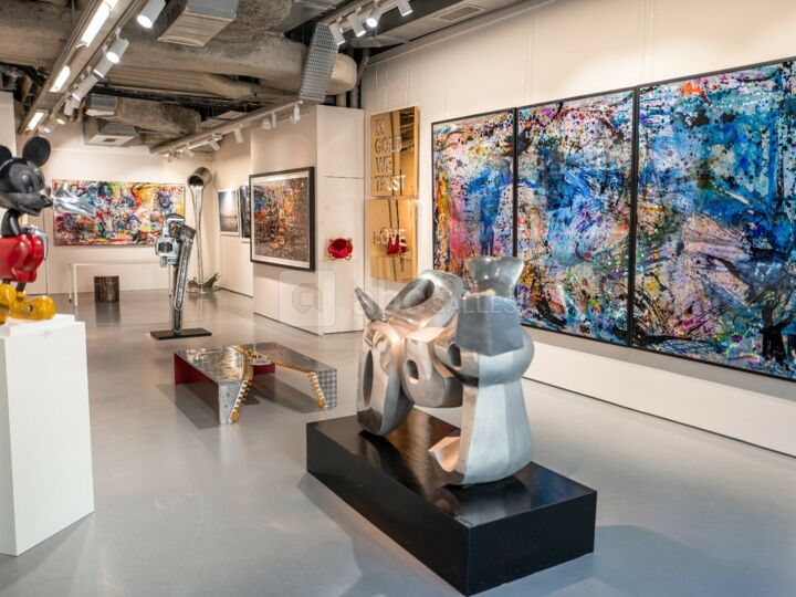 Galerie d'Art - B