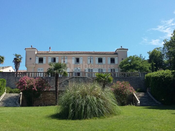Château de Saint Jean des Plats