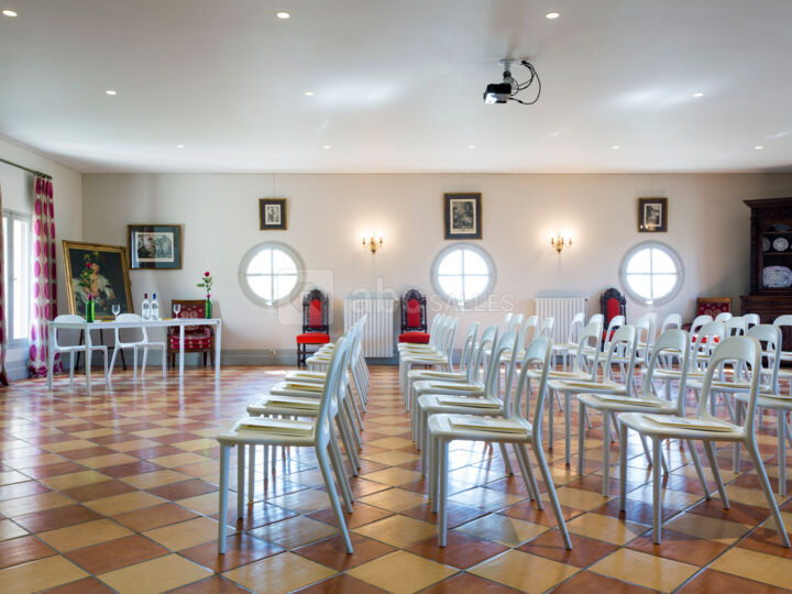 Salon Bacchus