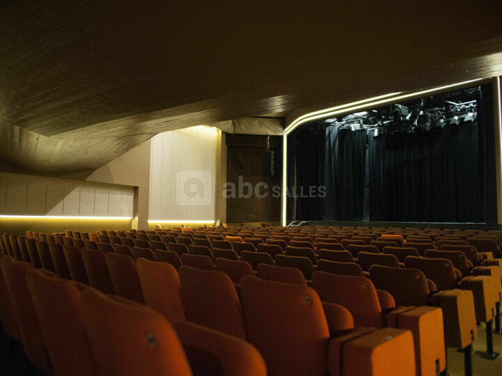 Salle Majuscule