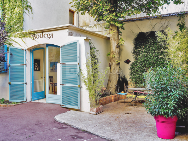 La cour