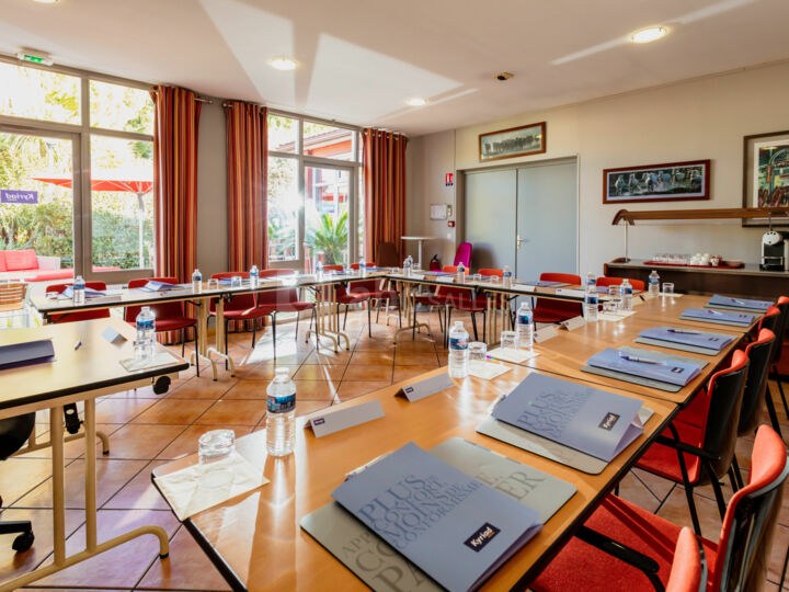 Hôtel Kyriad Nîmes Ouest