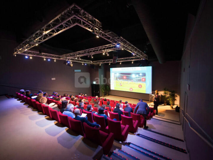 Amphithéâtre Yves de Kerguelen