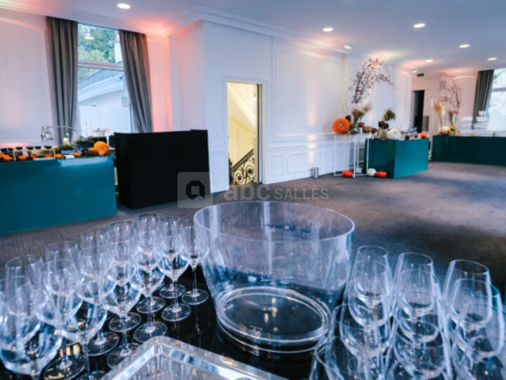 Salon Marly