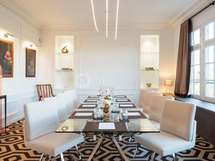 Salon Saint James