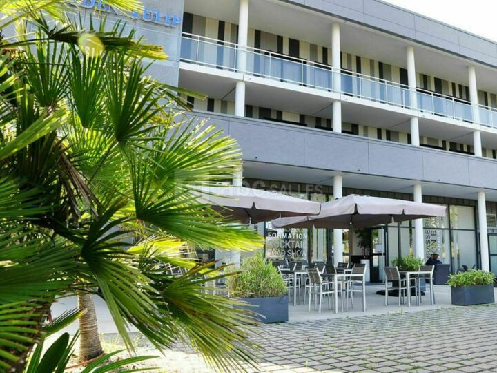 Golden Tulip Pornic Suites