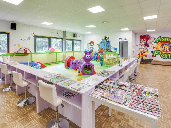Parc de Jeu pour les enfants de 1 à 12 ans          " Magic Park "