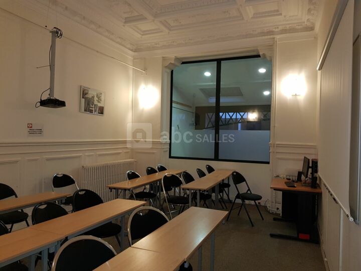 Sentier - 1er Etage 20 personnes