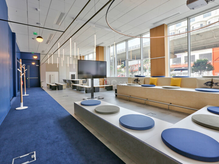 Salle de réunion informelle