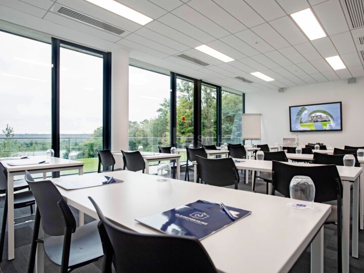 Salle de groupe 10