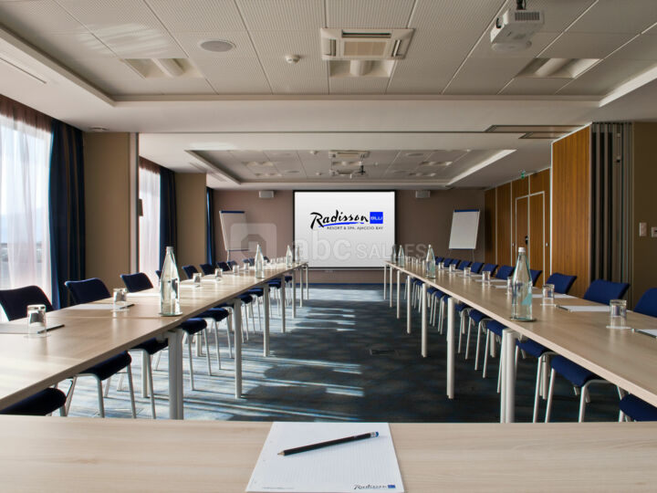 Salle Plénière - 120 m²