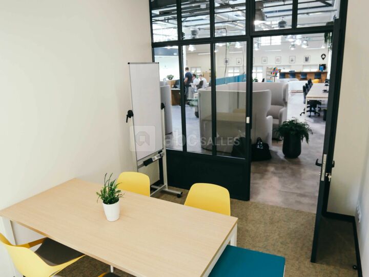 Espace de coworking La WAB - Grande salle de réunion