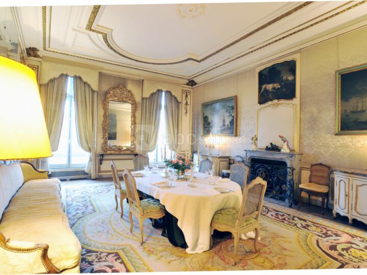 Grand Salon