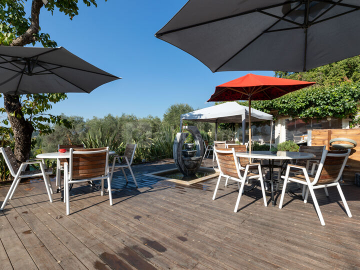 La Terrasse Teck
