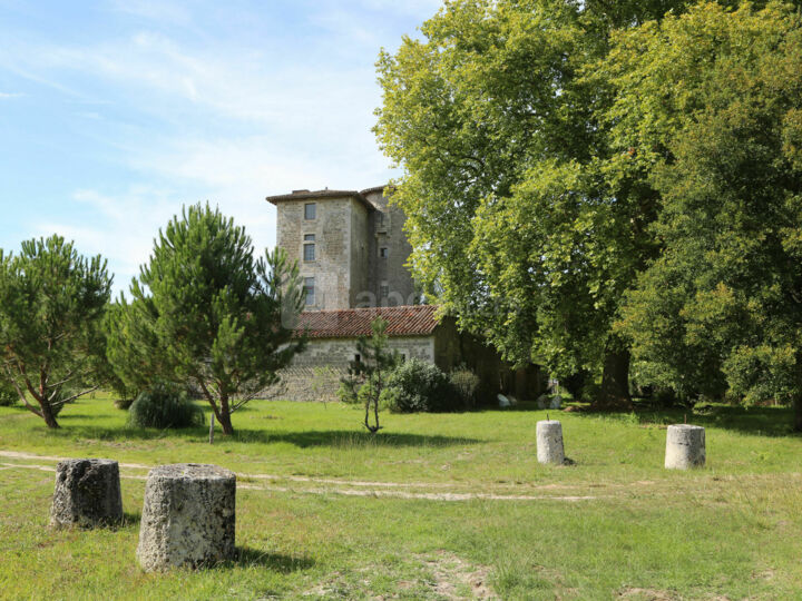 La Tour d'Avance