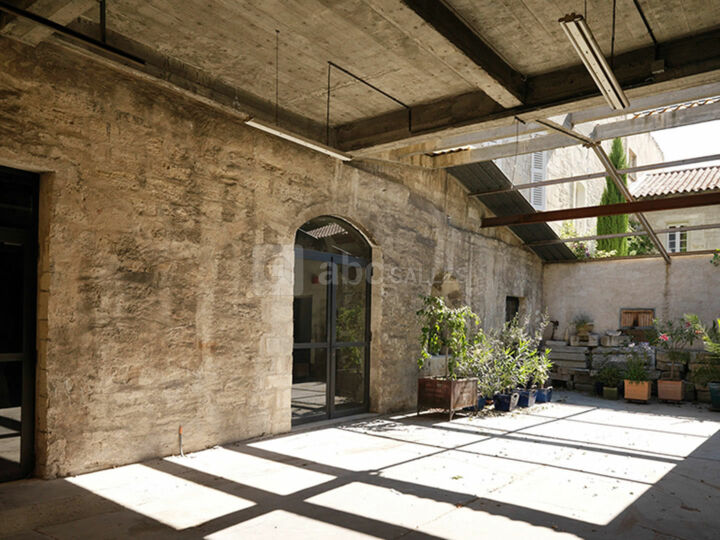Le patio semi-couvert