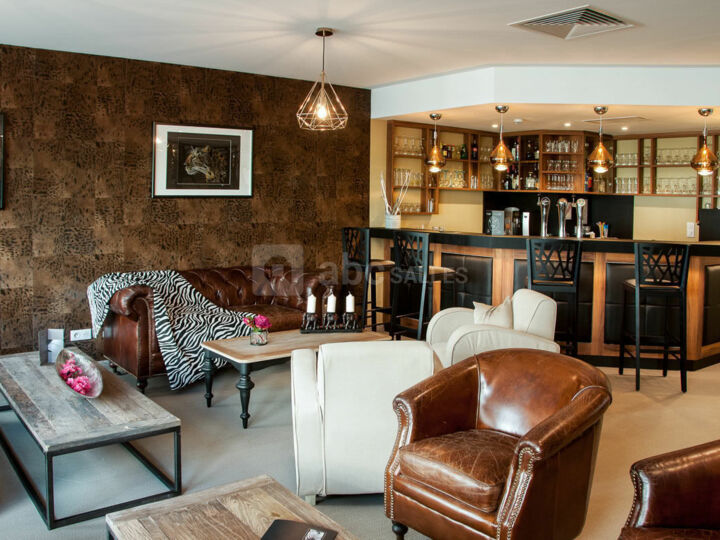 Bar Lounge