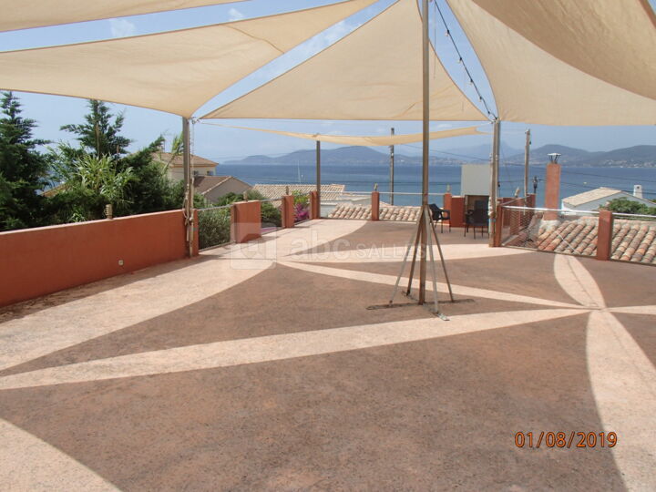 Le Rooftop (toit terrasse panoramique vue mer)