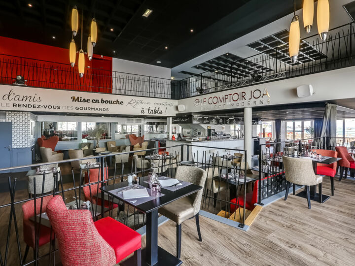Restaurant Le Comptoir et sa terrasse