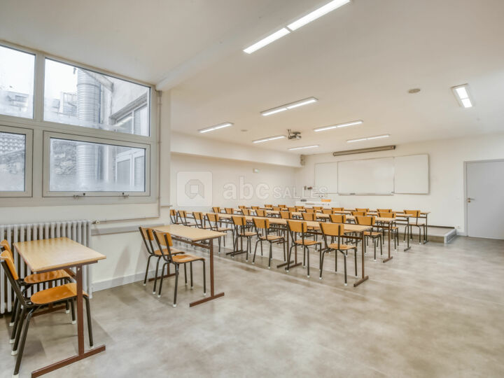 Salle de cours/réunion 37