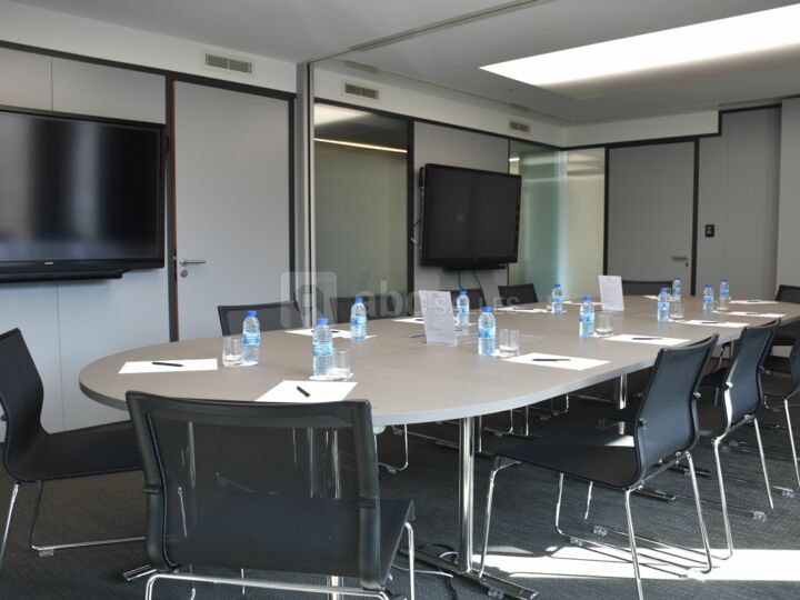 Salle de Réunion "GRAND ARMÉE"