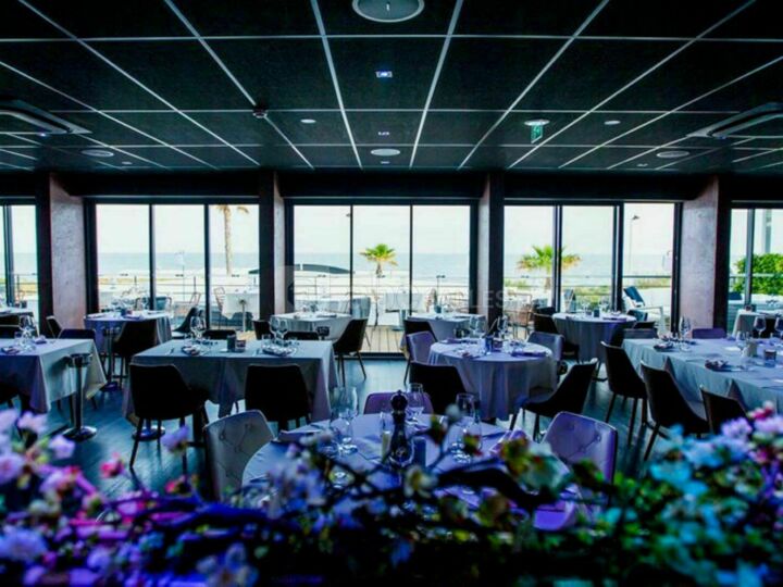 Gus The Kitchen By la Dune