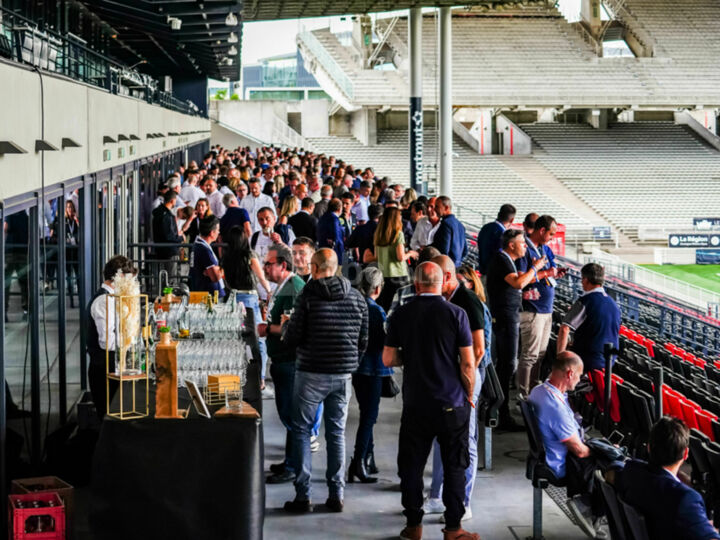 Terrasse côté TRIBUNE 6° SENS IMMOBILIER