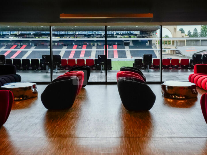 Salon présidentiel by Roche Bobois - côté TRIBUNE 6° SENS IMMOBILIER