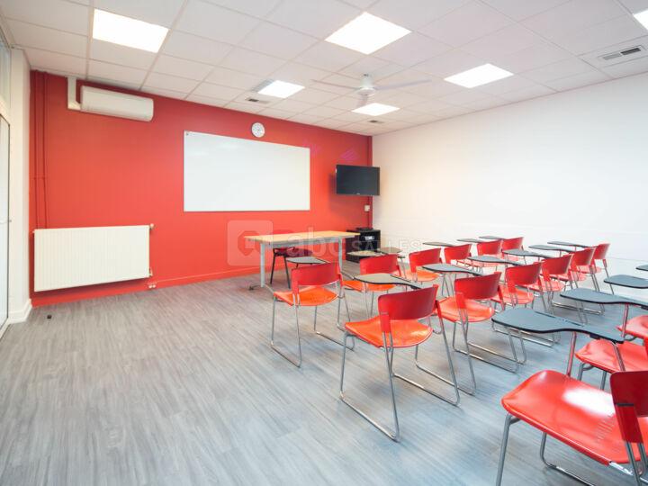 Accent Paris Study Center