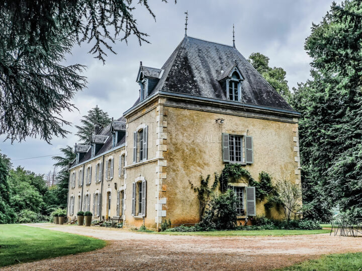 Le Château de la Croix