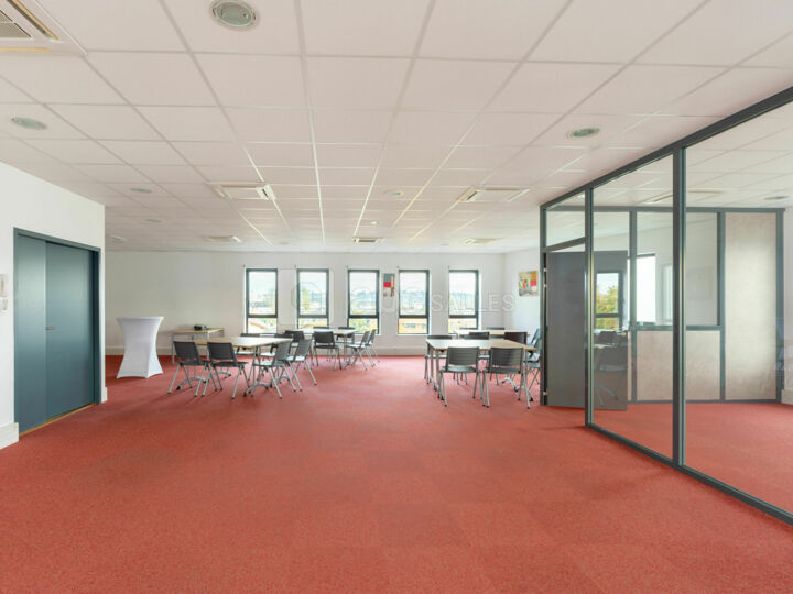 Salle de Réunion 120 m²
